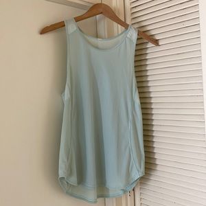 Lululemon running shirt